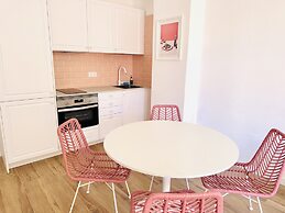 Pink Alta Apartment With Pool