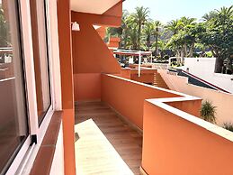 Pink Alta Apartment With Pool