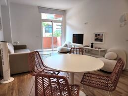 Pink Alta Apartment With Pool