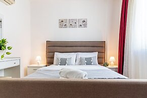 Apollo 2-Bedroom Apartment in Larnaca