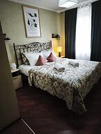 Hotel HOME