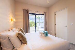 Chic 3BR Apartment Mambo Beach Area Stay