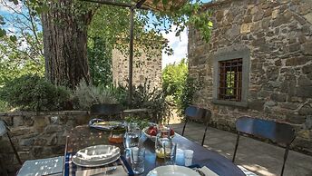 w Historic Tower w Private Pool Near Florence