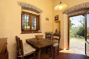 w Historic Tower w Private Pool Near Florence