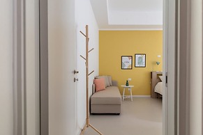 w Stylish 2BR Near Navigli City Landmarks