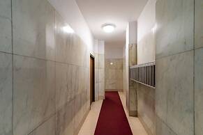 w Stylish 2BR Near Navigli City Landmarks