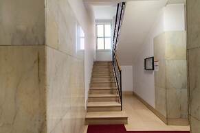 w Stylish 2BR Near Navigli City Landmarks