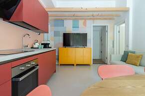 w Stylish 2BR Near Navigli City Landmarks