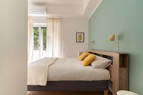 w Stylish 2BR Near Navigli City Landmarks