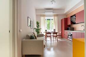 w Stylish 2BR Near Navigli City Landmarks