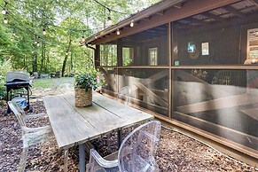 Screened Porch, Deck + Mtn Views: Andrews Retreat!