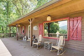 Screened Porch, Deck + Mtn Views: Andrews Retreat!