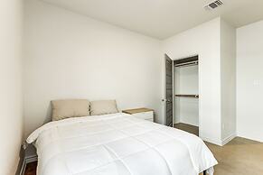 2 Mi to Downtown Temple: Newly Built Townhome!