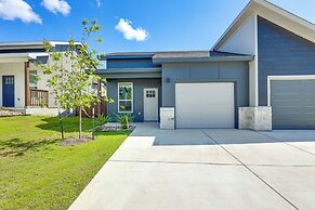 2 Mi to Downtown Temple: Newly Built Townhome!
