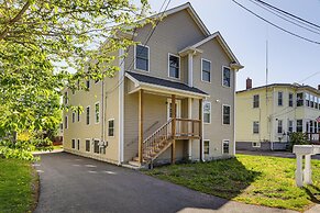 2 Mi to Dtwn Attleboro: Pet-friendly Apt!