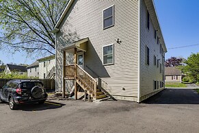 2 Mi to Dtwn Attleboro: Pet-friendly Apt!