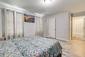 2 Mi to Dtwn Attleboro: Pet-friendly Apt!