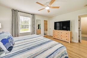 Pool, Lake Views, Dock & More: Mt Vernon Getaway