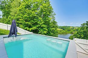 Pool, Lake Views, Dock & More: Mt Vernon Getaway