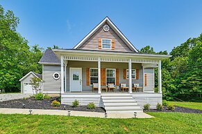 Pool, Lake Views, Dock & More: Mt Vernon Getaway