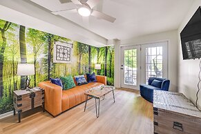 Pool, Lake Views, Dock & More: Mt Vernon Getaway