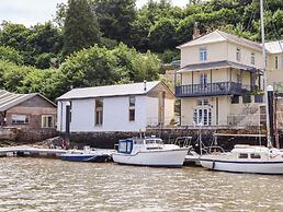 Dolphin Cottage