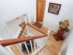 Dolphin Cottage