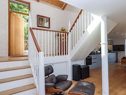 Dolphin Cottage