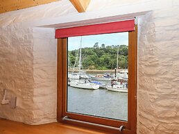 Dolphin Cottage
