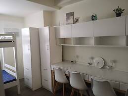 Studio Unit Around Recto U-belt
