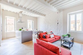 The White Lotus Penthouse