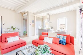 The White Lotus Penthouse
