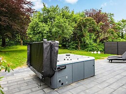 4 Star Holiday Home in Henne