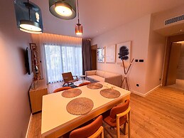 Qumi Porto Suites