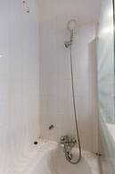Huswell - Bright Stylish Apartment With Balcony