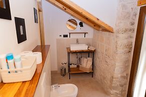 Traditional stone house Tonca