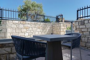 Foothills Blue Villa