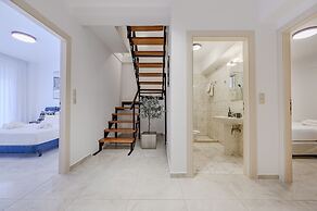 Foothills Tangerine Villa