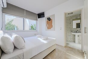 Foothills Tangerine Villa