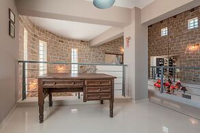 Arios Lux Villa