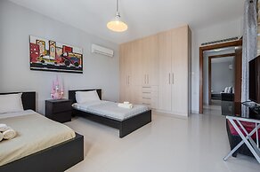 Arios Lux Villa