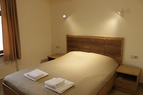 Artanish beach resort