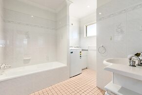 Creekside Coastal Escape on Hungerford