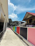 Rainbow Room No.13 Front of Haad Rin