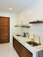 Hillside Haven-Luxury Room