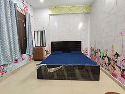 Gauri Shankar P Guest house