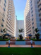 Modern Cozy Studio with Netflix