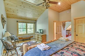 7 Mi to White Mountain NF - Woodsy Bethel Cabin!