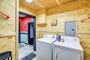 1 Mi to Hatfield-mccoy Trails: Apt in Matewan
