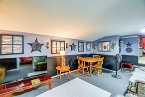 1 Mi to Hatfield-mccoy Trails: Apt in Matewan